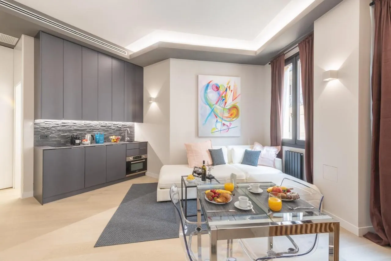 Sweett- Duomo Apartment Milan 0*,  Italy