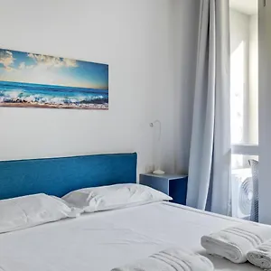 Apartment Loft Moderno Sui Navigli, Milan